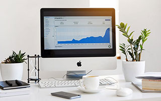 巴萨对阵中，开云提到的，防线被迫回撤的几分钟里，慢镜头里暴露出端倪